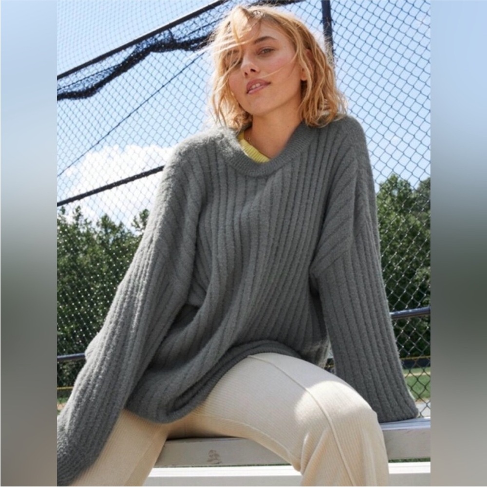 Aerie Buttercream Crew Sweater in Royal Palm